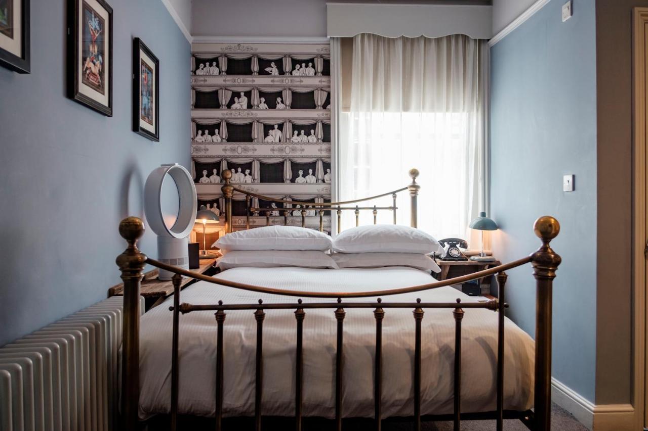 The Bull Hotel Bridport Eksteriør billede